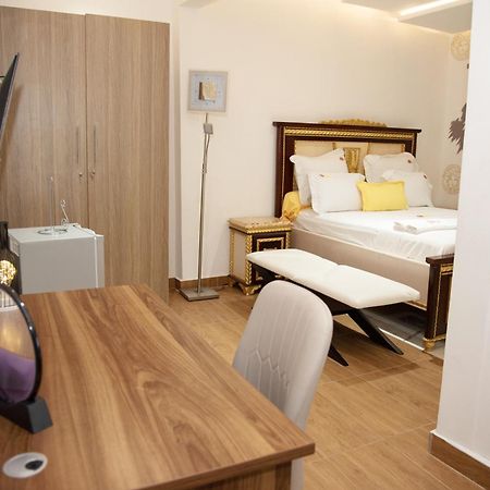 Residence Le Sommet - Chambre Versace 두알라 외부 사진