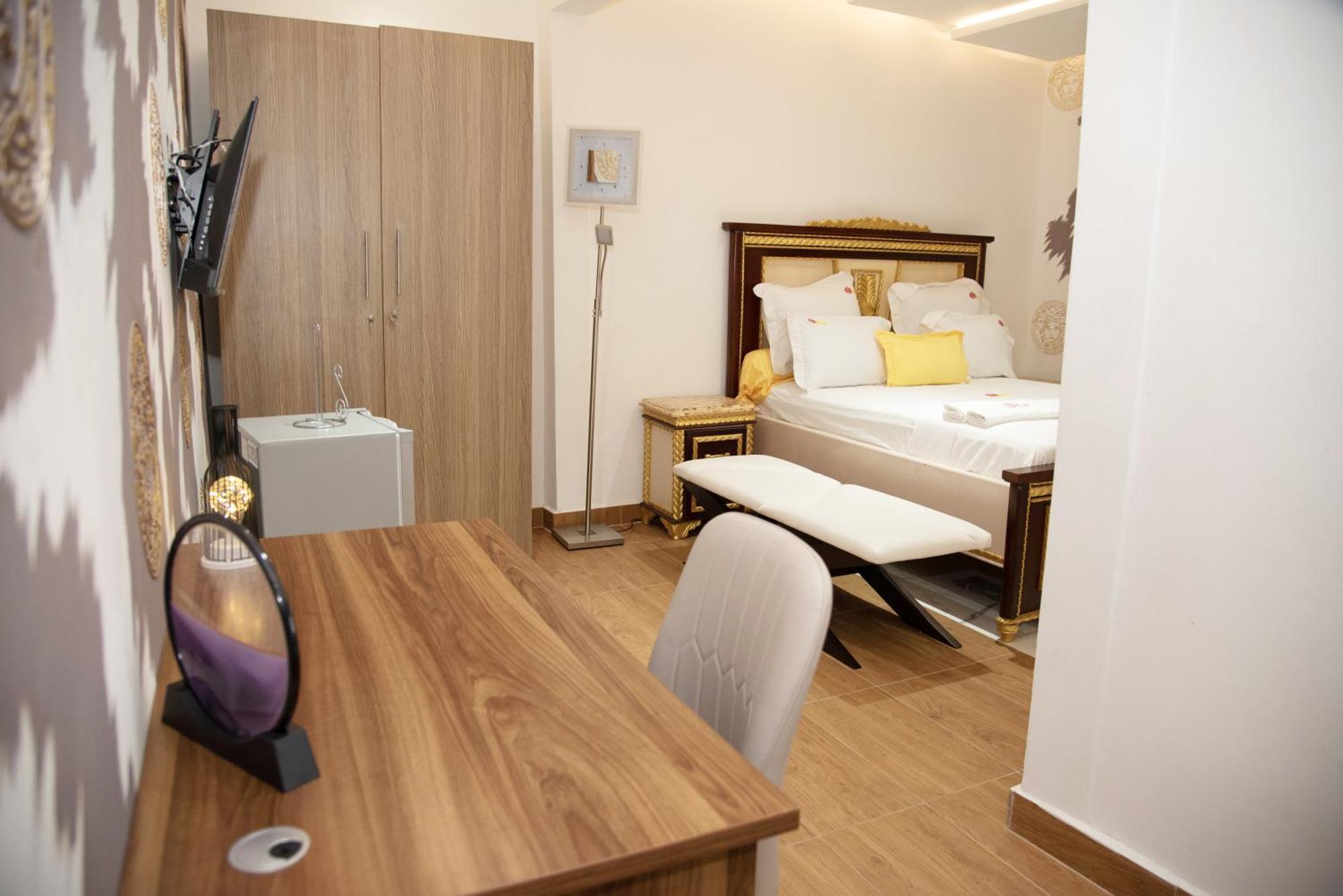 Residence Le Sommet - Chambre Versace 두알라 외부 사진