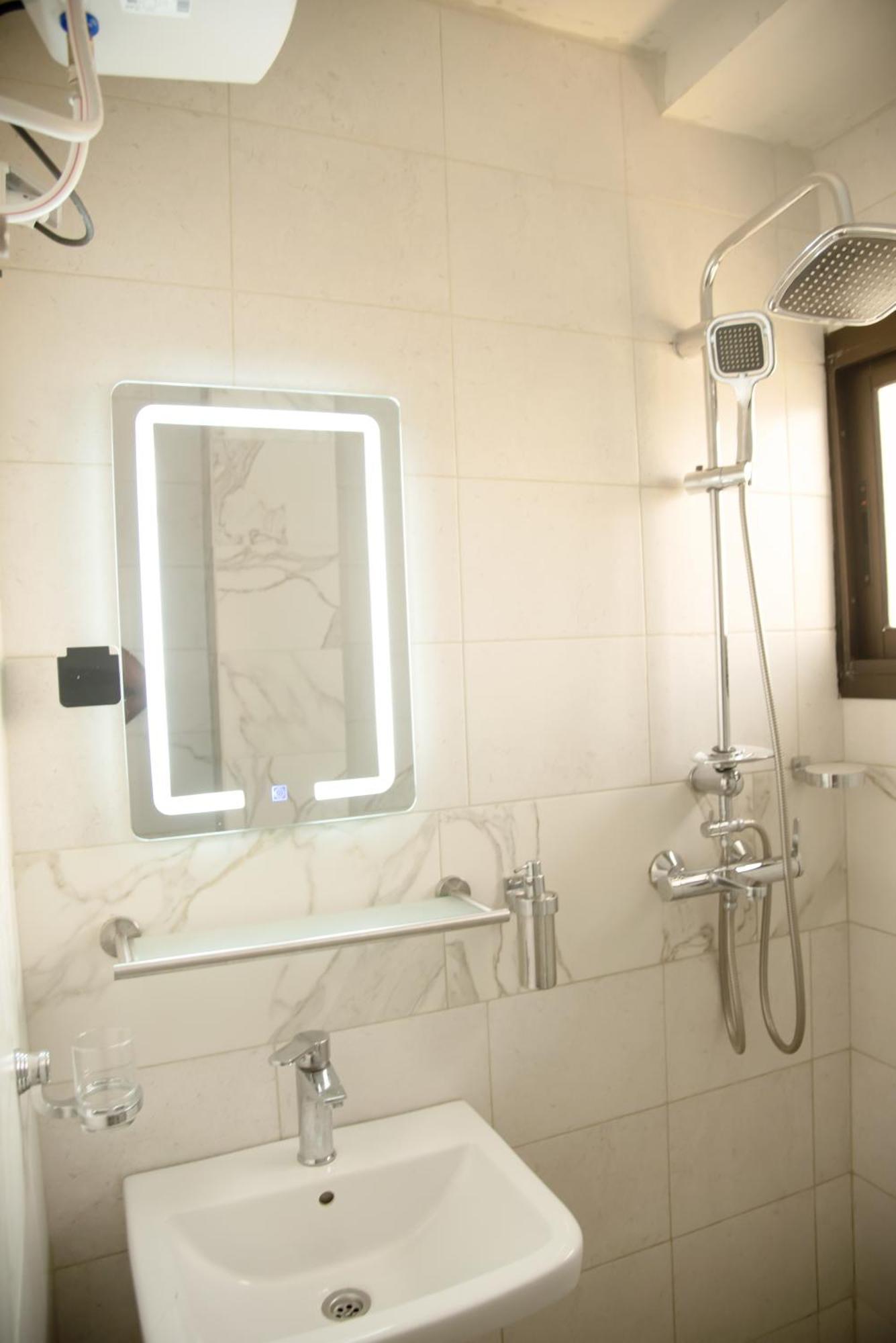 Residence Le Sommet - Chambre Versace 두알라 외부 사진